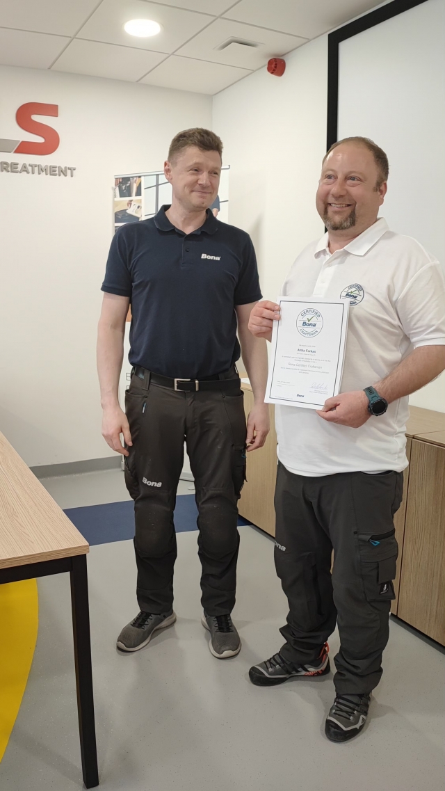 Farkas és Társa Kft.: Attila Farkas